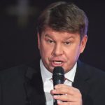 Губерниев назвал политического журналиста Сидорчика идиотом в прямом эфире