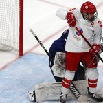 Российские хоккеистки уступили финкам и сыграют со сборной Швейцарии в 1/4 финала Олимпиады