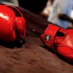 Профессиональный боксер скончался после сердечного приступа во время боя