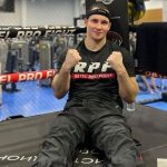 «Хочется боксировать только с топами и попадать в рейтинг» — боксер Петряков о победе над Рахминкулом