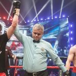 Заур Абдуллаев победил Романа Андреева на боксерском турнире в Челябинске