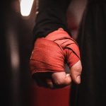 Российский боец муай‑тай Дмитрий Меньшиков нокаутировал Синсамута Клинми на турнире ONE в Бангкоке