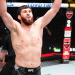 Анакалаев заявил о готовности подраться с двумя чемпионами UFC