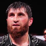 Чемпион UFC Джонс посоветовал Анкалаеву больше тренироваться и не завидовать ему